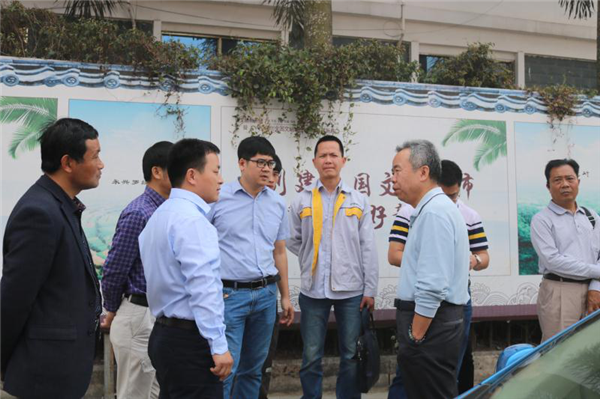 江蘇省東?？h考察團(tuán)蒞臨演豐新型城鎮(zhèn)化示范鎮(zhèn)參觀考察